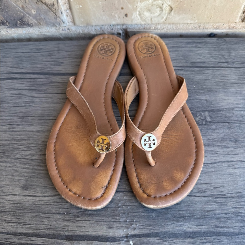 Tory Burch Thor’s Women’s Tan Leather Logo Thong Sandals Size 7
